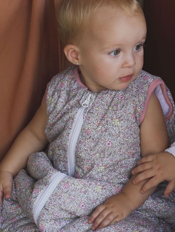 cdn_shopify_com-molisandco_saco_de_dormir_2-5_pastel_floral_bebe-1_700x